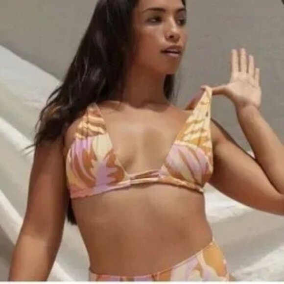 Stone Fox‎ Swim Paloma Top in Tropic Size Med NEW - Picture 1 of 4